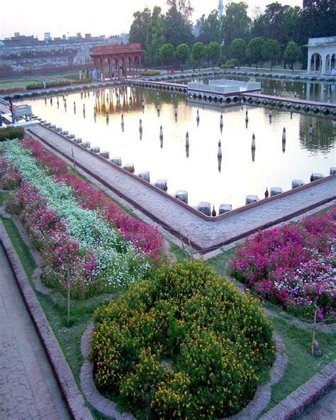 shalimar gardens delhi.